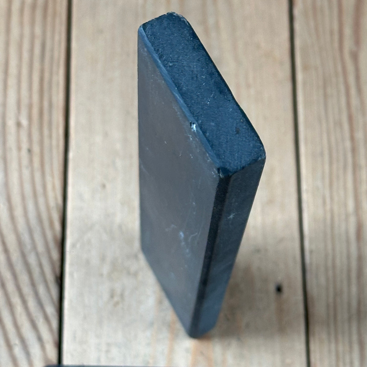 A399 Vintage Blue Dragons Tongue WELSH natural sharpening stone BARBER HONE