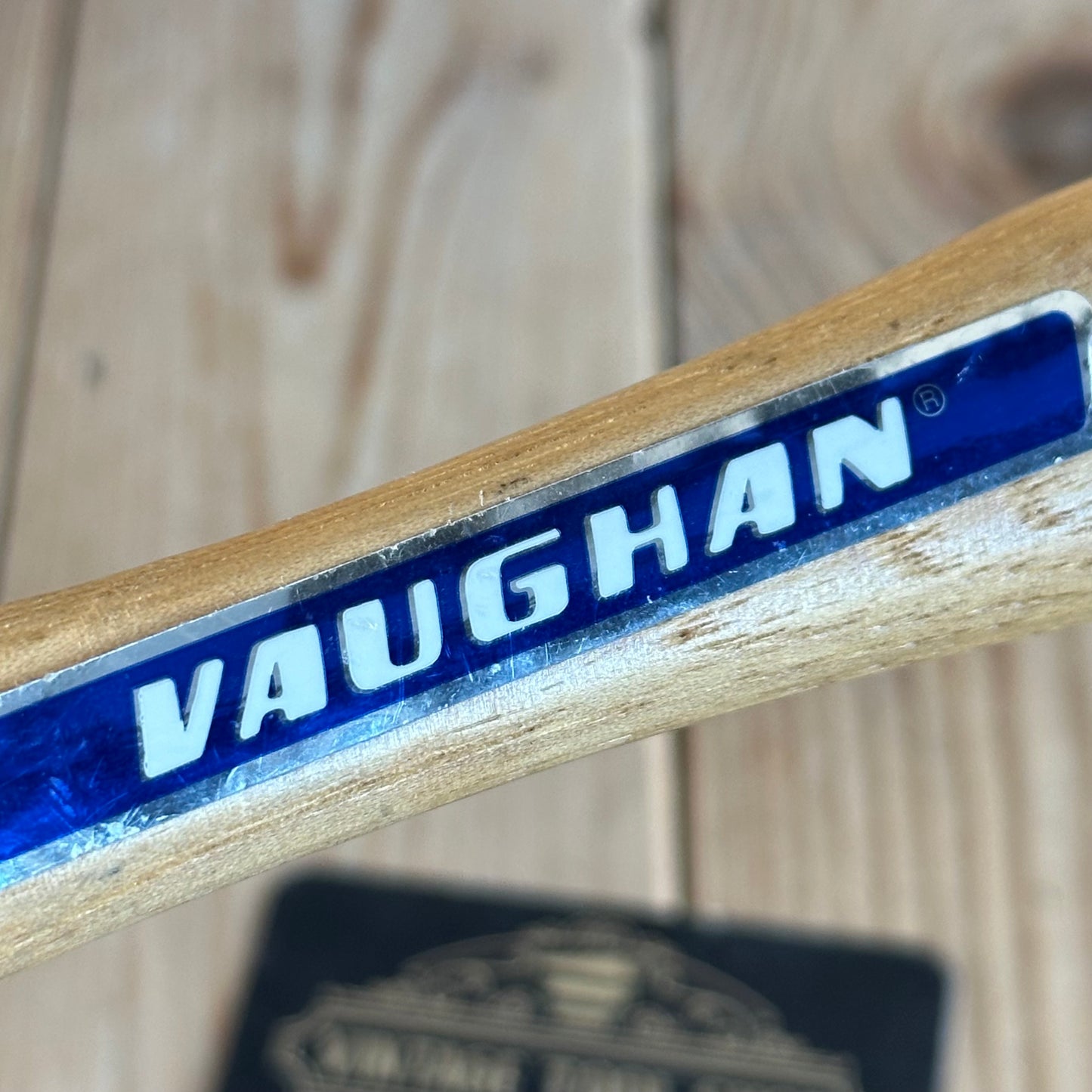 H2138 Vintage magnetic UPHOLSTERY HAMMER