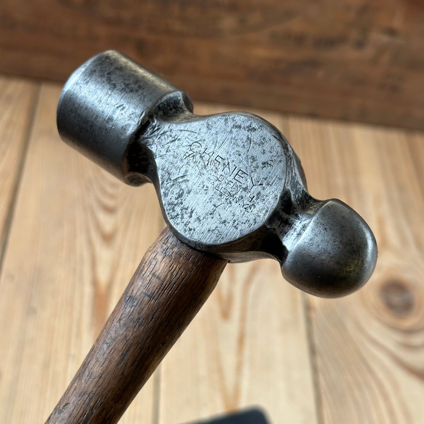 H2392 Vintage RAILROAD FINISH CHENEY USA ball peen HAMMER