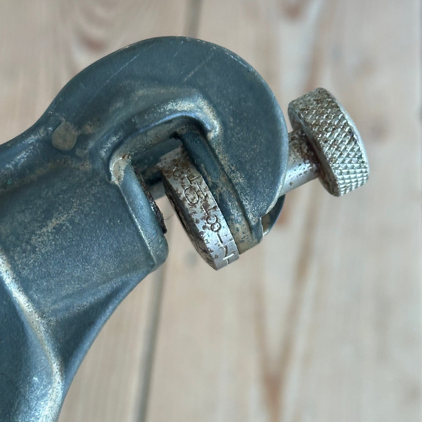 H2357 Vintage ECLIPSE no.77 England Bronze SAW SET