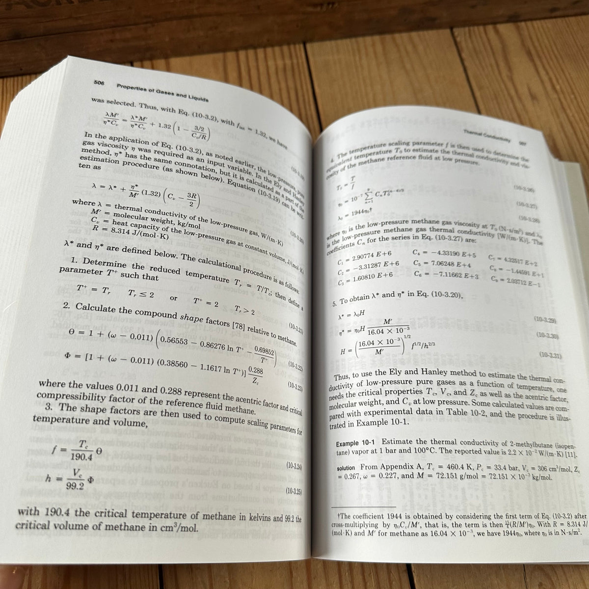 N2043 Vintage BOOK The PROPERTIES of GASES & LIQUIDS 4th Edition by R.C.Reid, J.M.Prausnitz & B.E.Poling