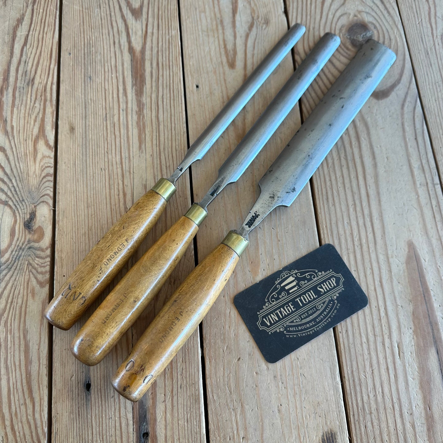 D1916 Vintage 3 x MATHIESON Scotland PARING Gouges CHISELS Boxwood Handles