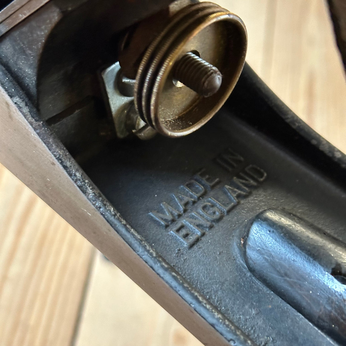 H2585 HANDY! Vintage STANLEY ENGLAND No.4 PLANE