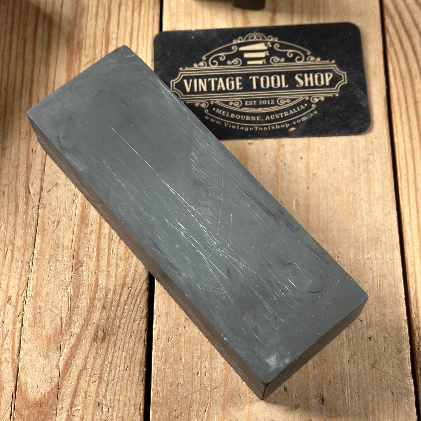 SOLD. A381 Vintage INCREDIBLE! Rare! APEX No:82 Superfine GERMAN Natural THURINGIAN Stone double sided barber razor hone IOB original box