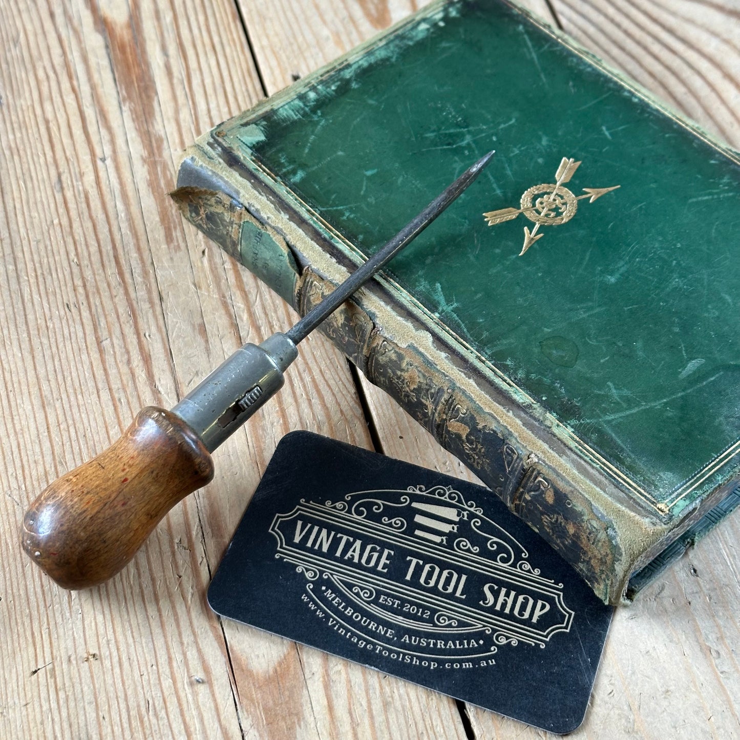 H2395 Vintage small RATCHET SCREWDRIVER