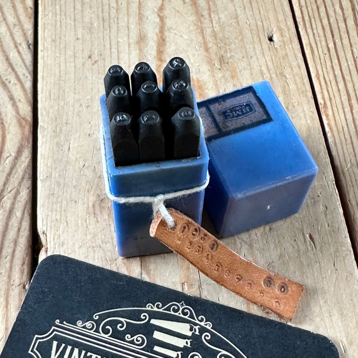 D1638 Vintage set of 9 tiny NUMBER PUNCHES metal jewellery leather stamps tools
