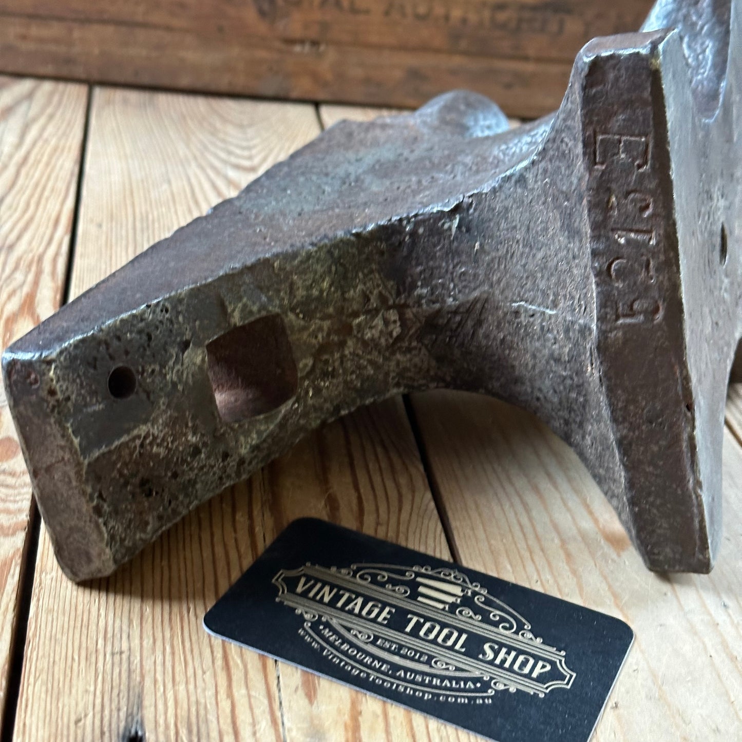 SOLD. H2386 INCREDIBLE! Vintage Sodefors Sweden 22lbs 1920s ANVIL