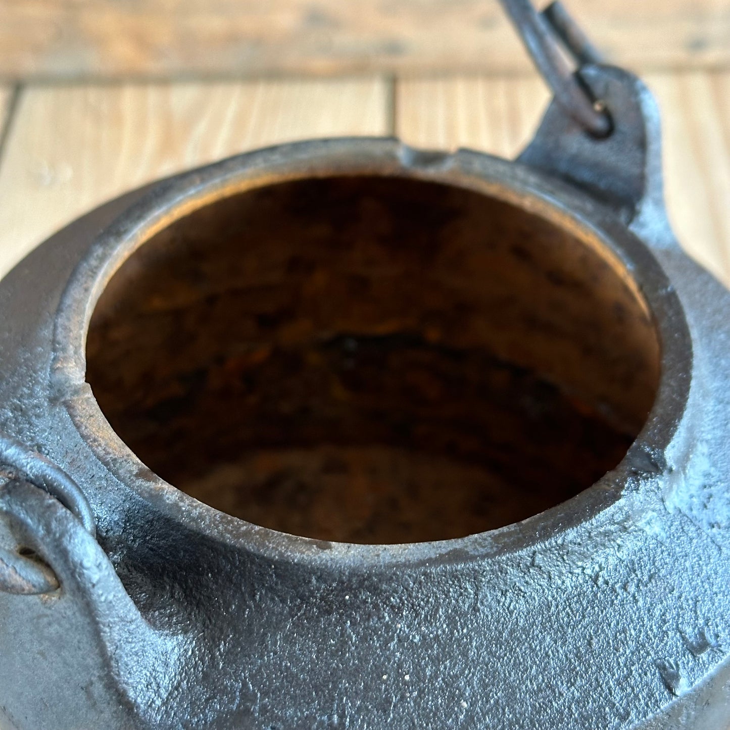 H986 Vintage small Cast Iron GLUE POT