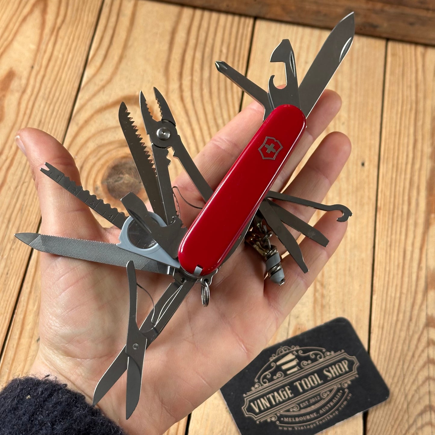 K46 ICONIC! Vintage Victorinox SWISS CHAMP 33 Tool SWISS ARMY KNIFE