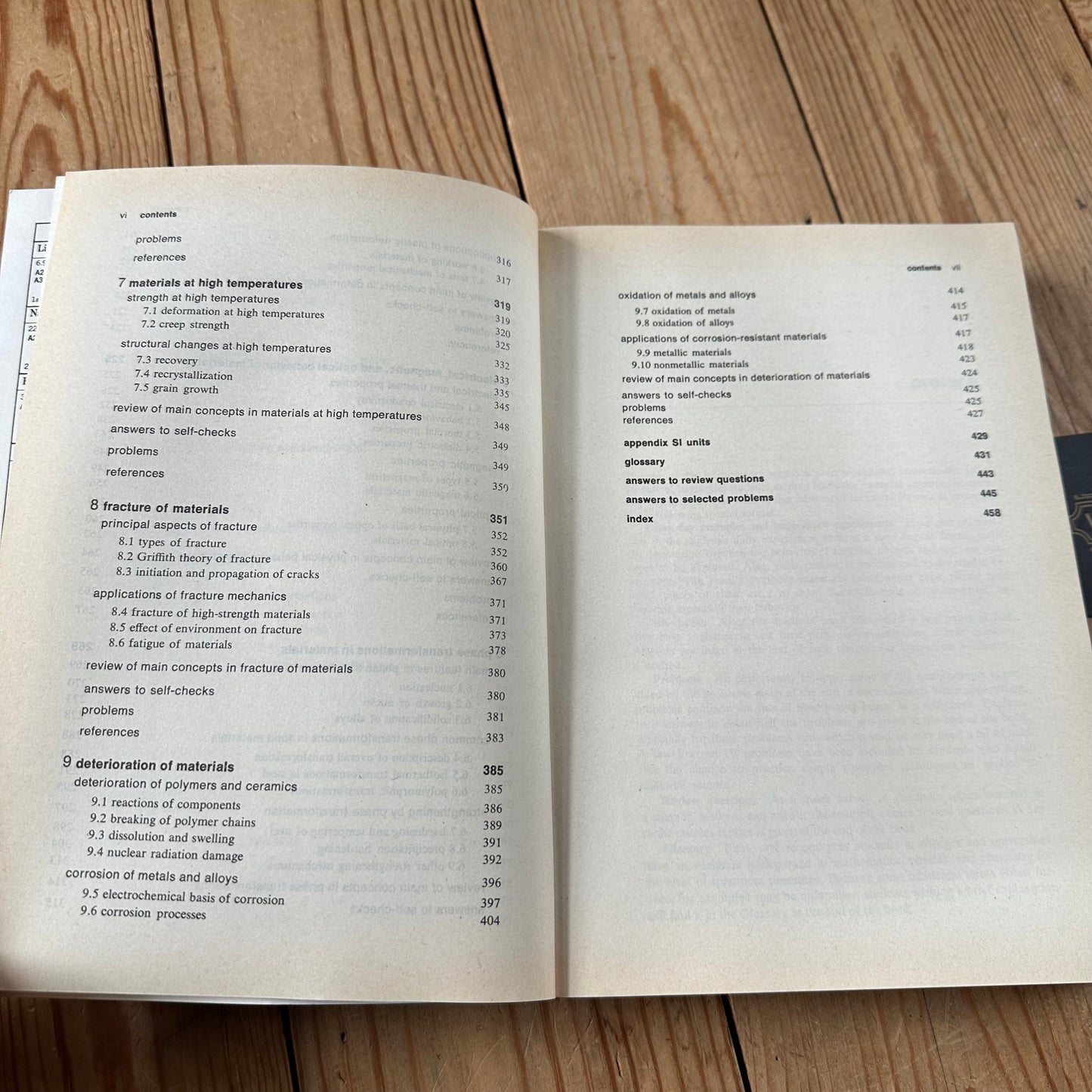XBN39 Vintage 1976 Essentials of Materials Science BOOK by A.G.Guy