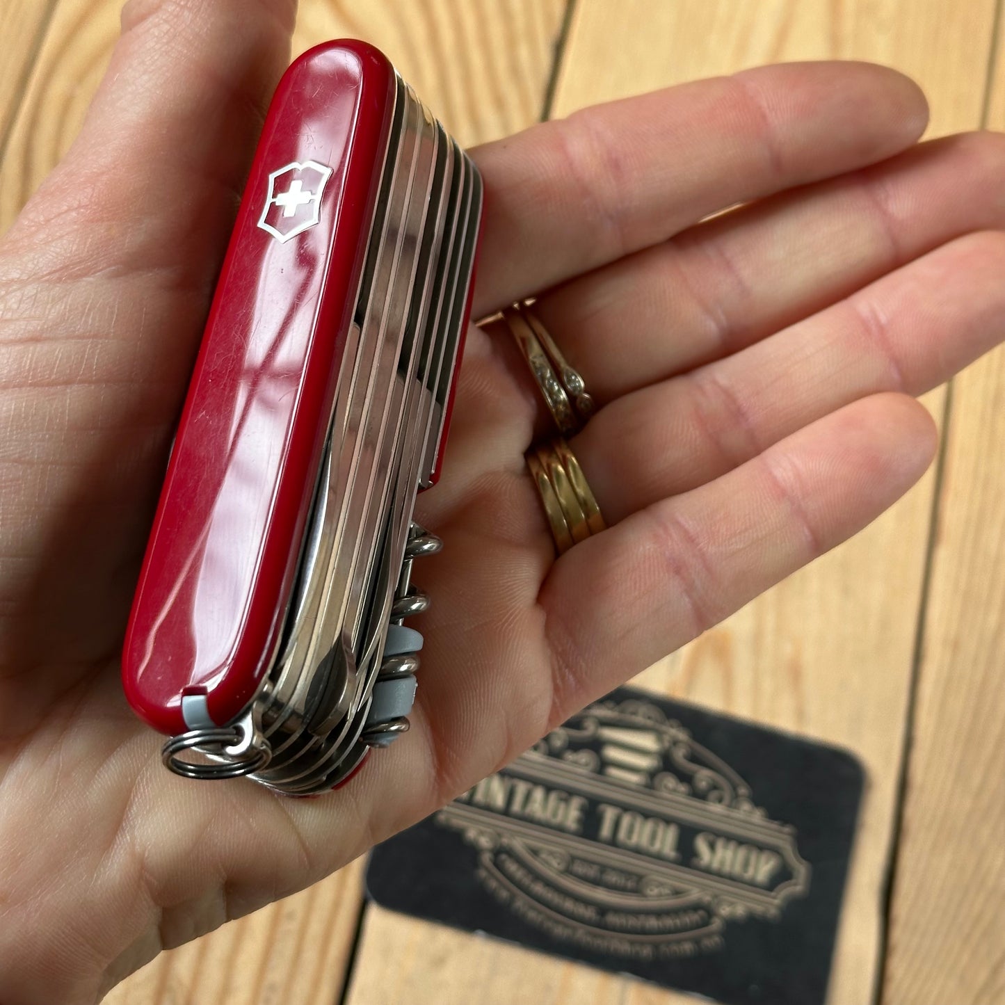 K46 ICONIC! Vintage Victorinox SWISS CHAMP 33 Tool SWISS ARMY KNIFE