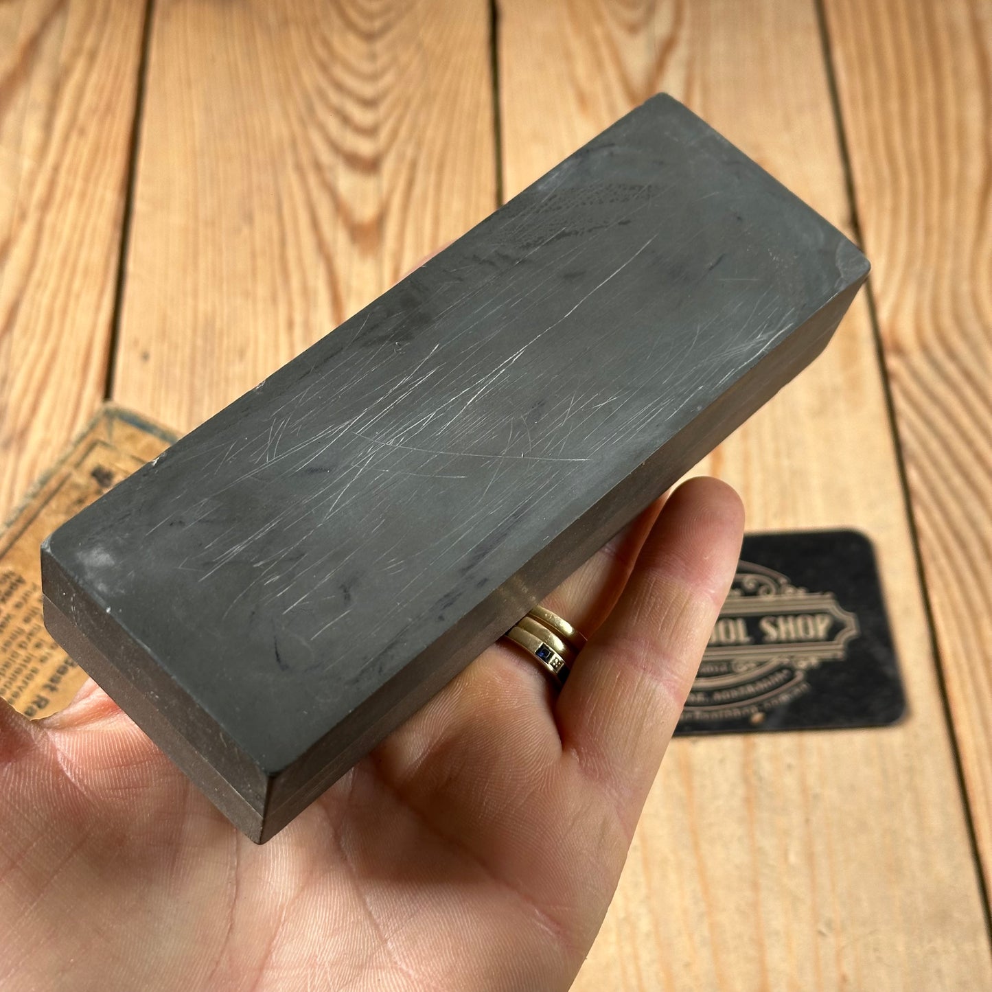 SOLD. A381 Vintage INCREDIBLE! Rare! APEX No:82 Superfine GERMAN Natural THURINGIAN Stone double sided barber razor hone IOB original box