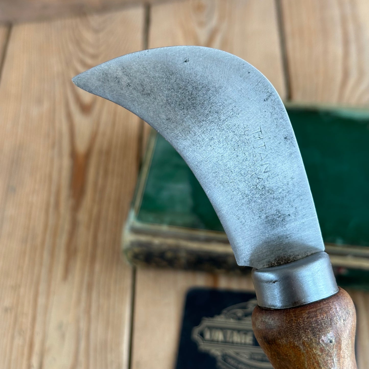 SOLD H1538 Vintage TITAN Australia HOOKED LEATHER KNIFE