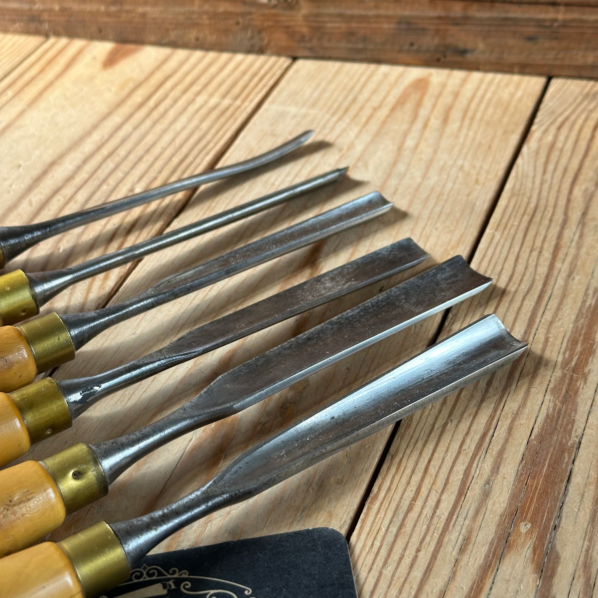 H2571 Vintage set of 6 MARPLES England Boxwood Handled Carving GOUGES CHISELS