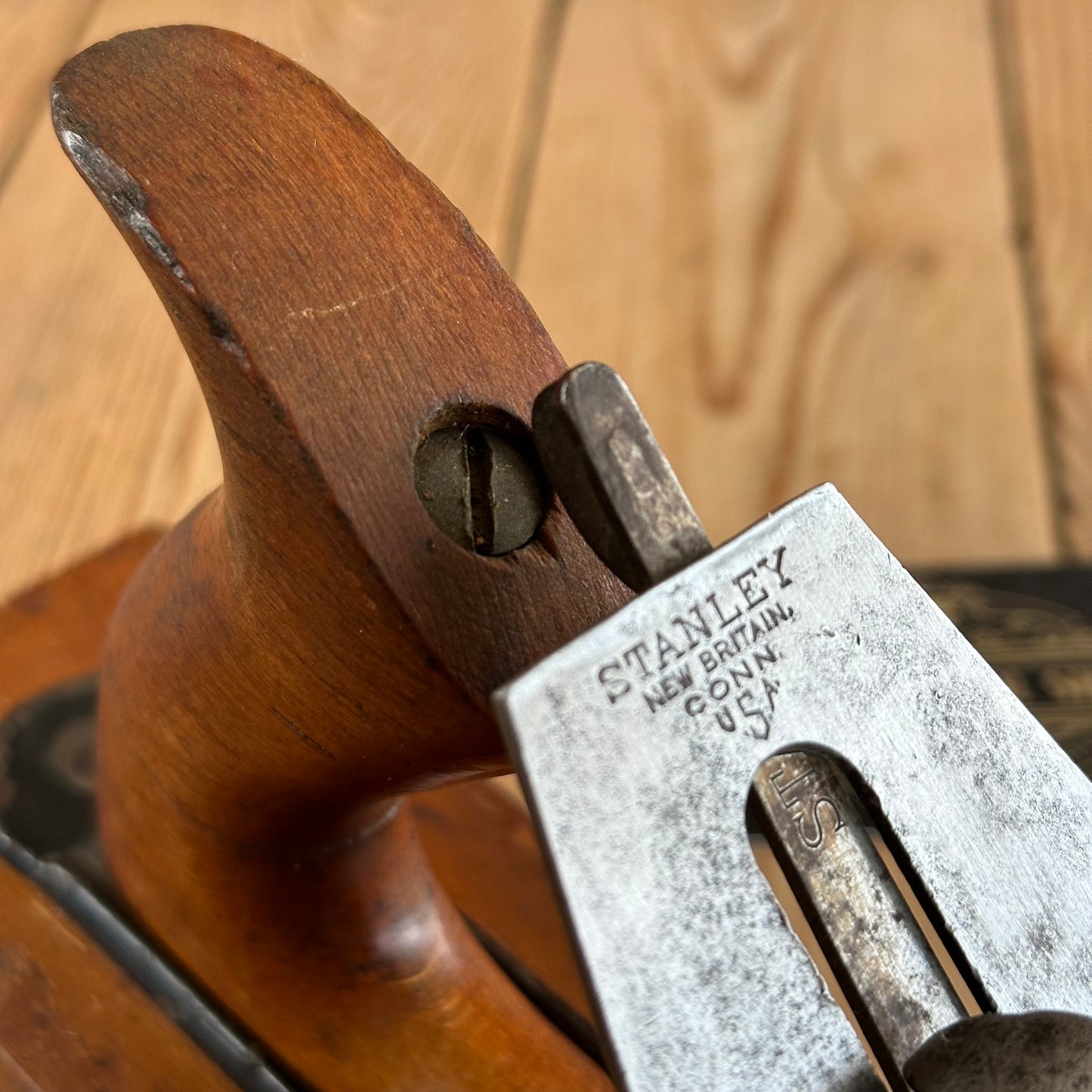 N1225 Antique STANLEY Rule & Level No.26 transitional plane