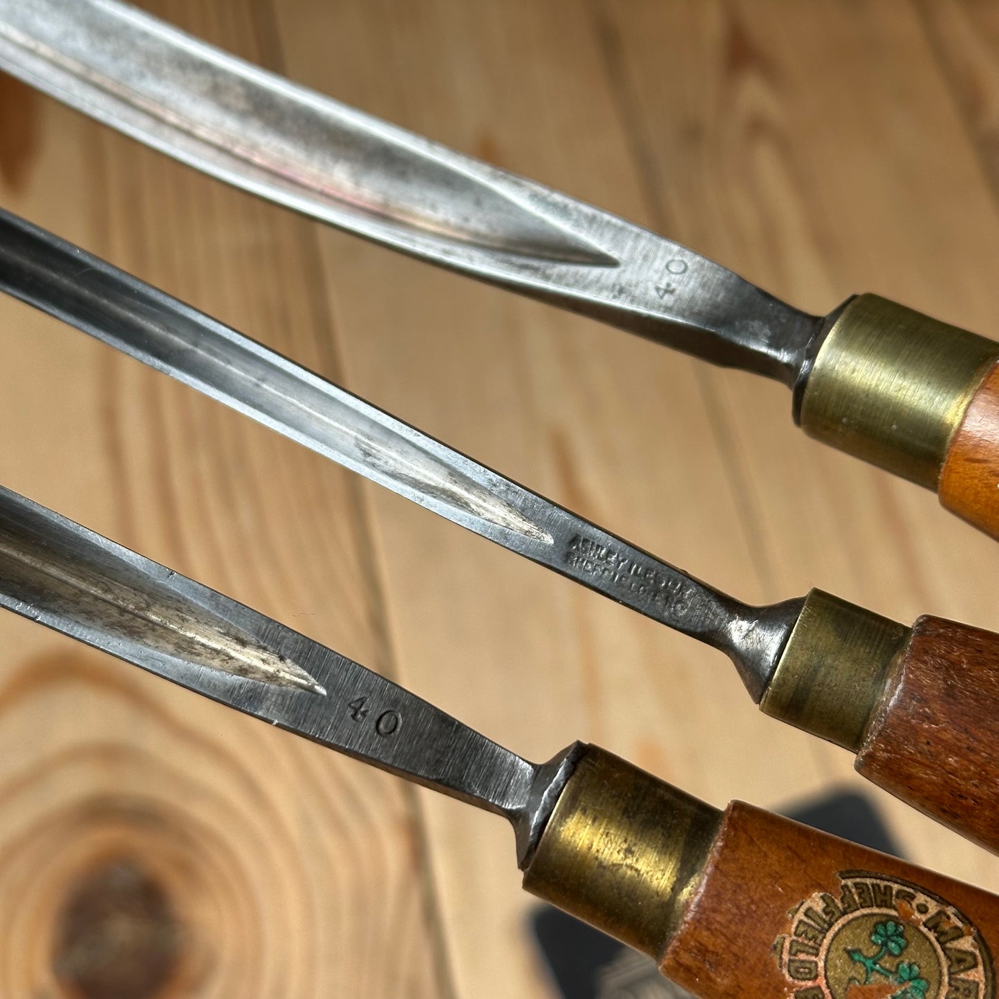 N1763 COOL! Vintage WILLIAM MARPLES & ASHLEY ILLES 3 x Carving SWEPT BENT V-GOUGE CHISEL Set