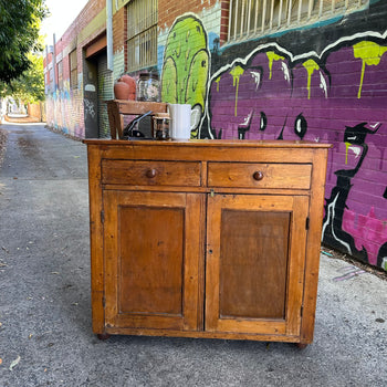 H2384 Vintage shabby chic FEDERATION era PINE kitchen cabinet CUPBOARD