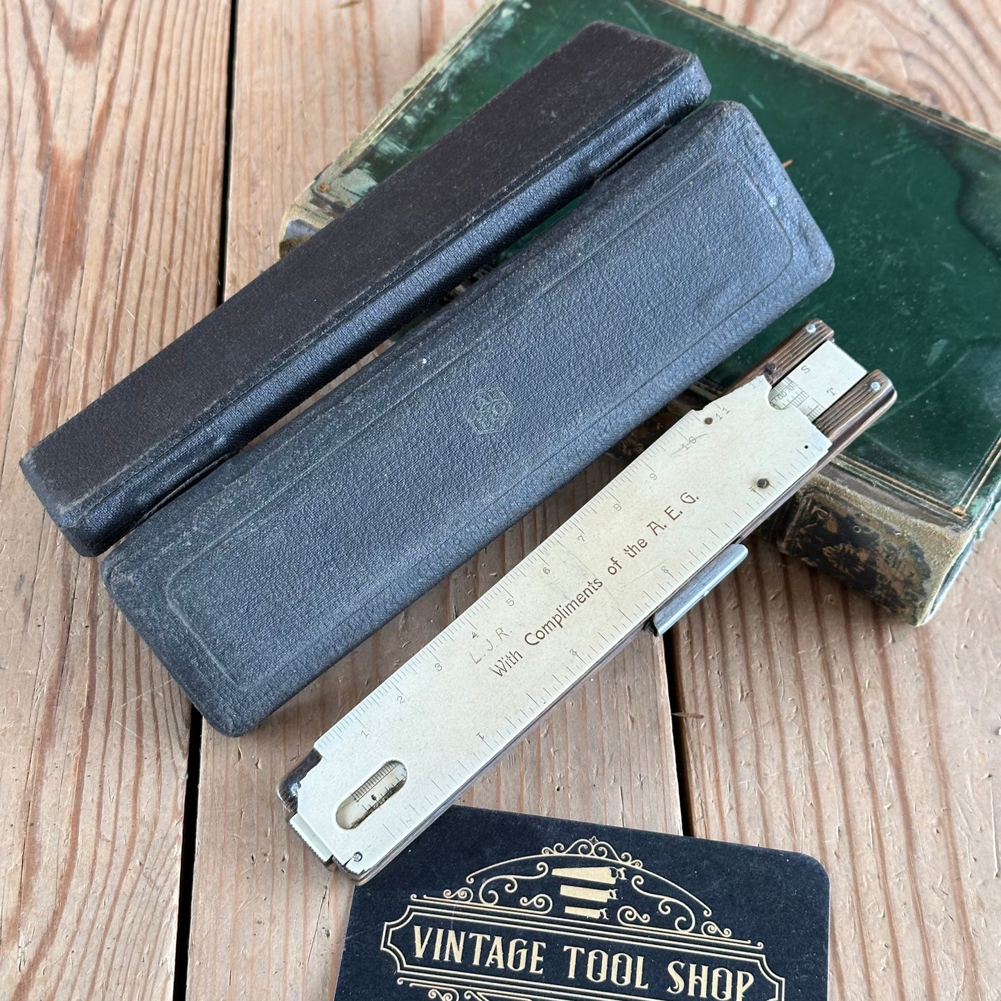 H1660 Vintage A.E.G. Berlin SLIDE RULER