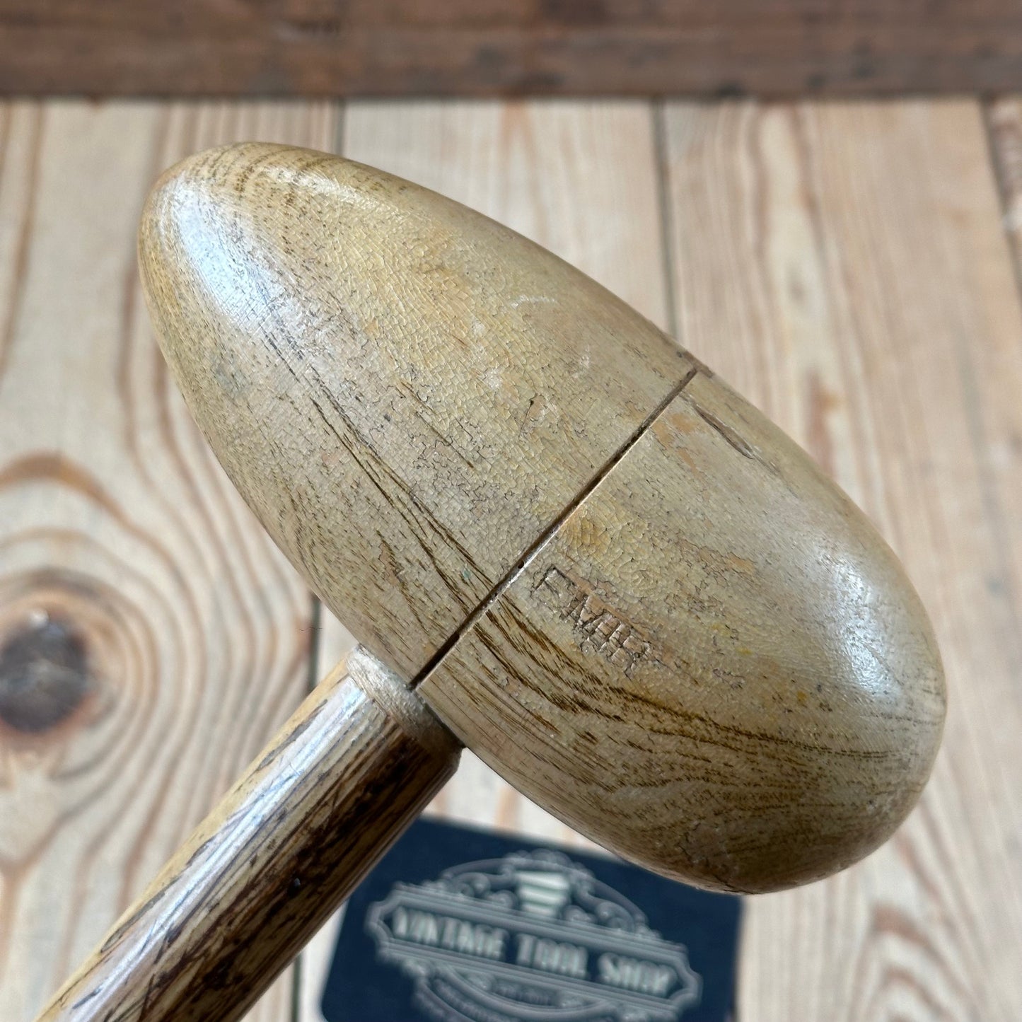 H2440 Vintage HORNBEAM Lead DRESSING STICK plumbers mallet by EMIR London