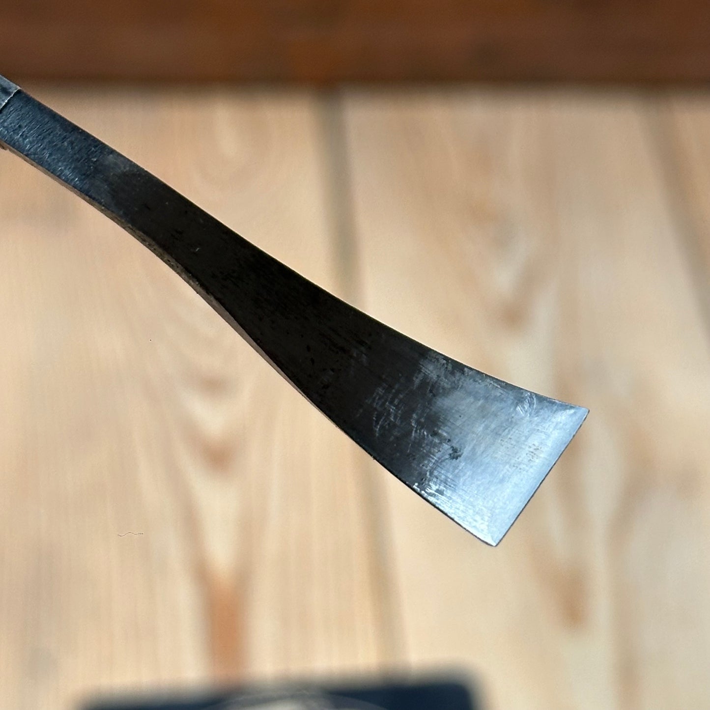 H2032 Vintage Addis England 17mm Bent Fishtail Carving CHISEL