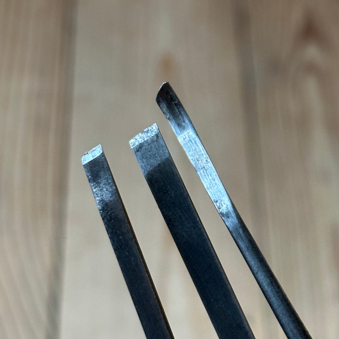 N1768 Vintage 3 x ADDIS SKEW Carving CHISEL Set curved