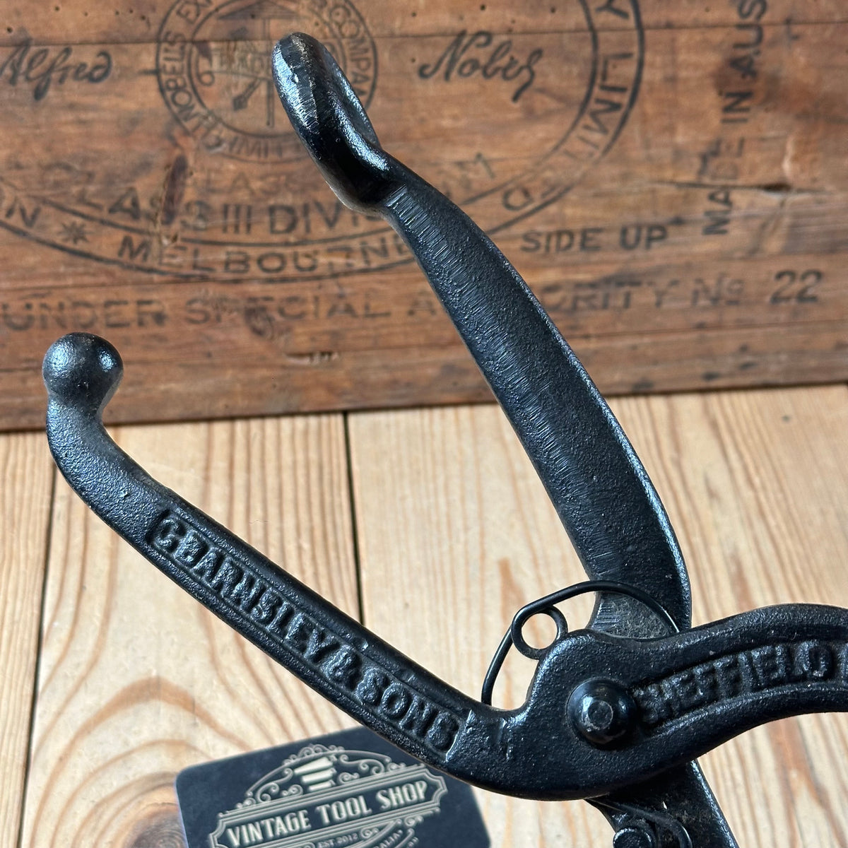 H2653 Antique BARNSLEY England SHOE STRETCHER industrial display item BUNION STRETCHER