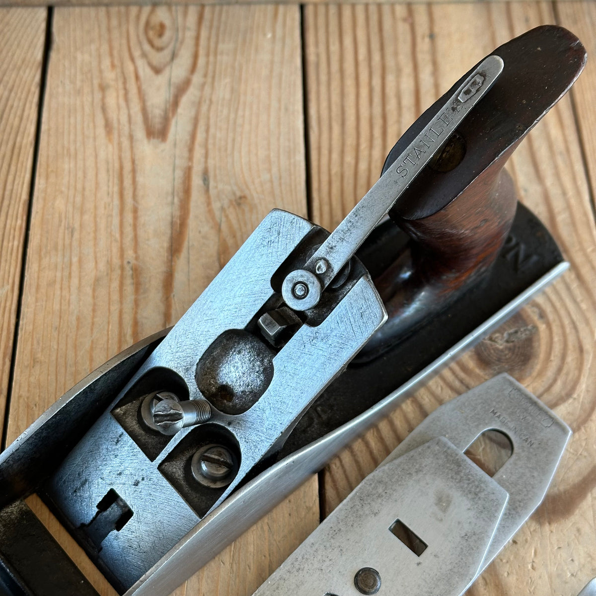 SOLD. H2135 SCARCE! Vintage STANLEY No.5 1/4c CORRUGATED Junior Jack PLANE