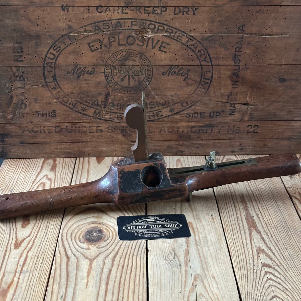 T6552 Antique wooden COACHMANS HAND ROUTER