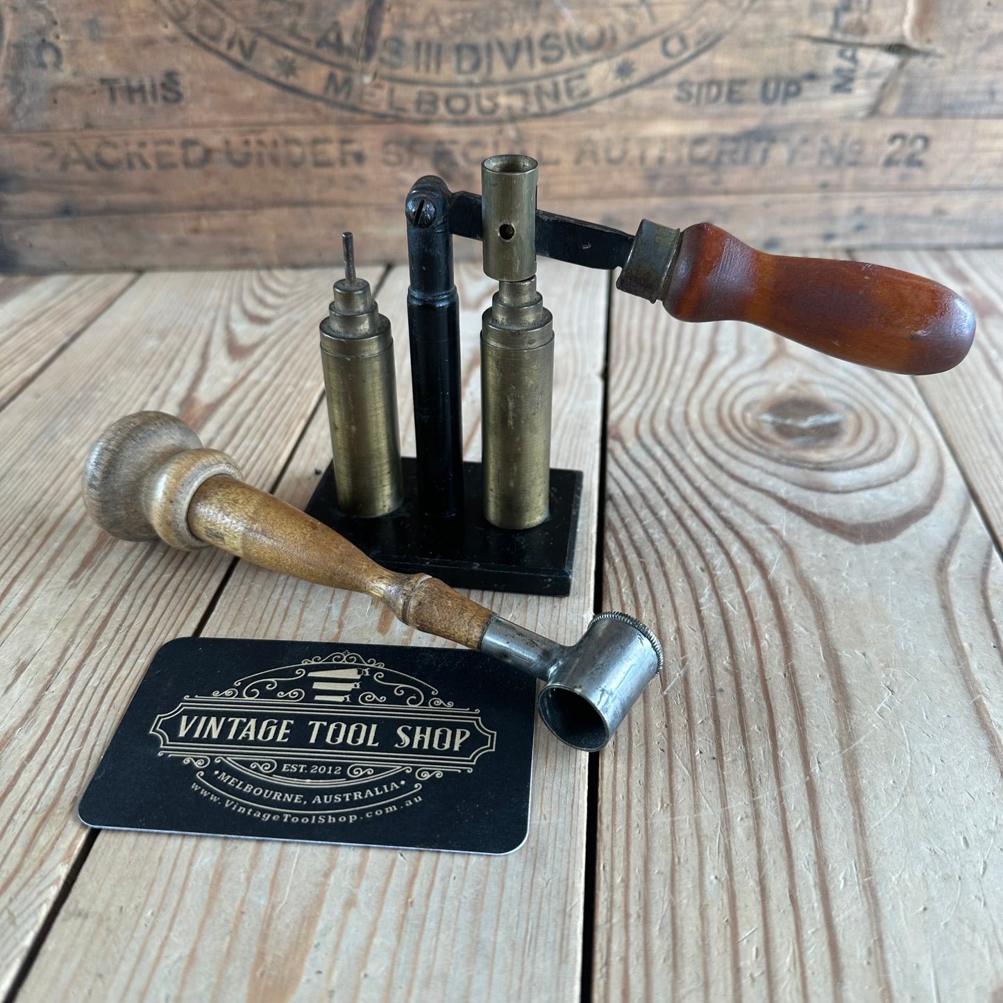 H2324 Antique Reloading tools