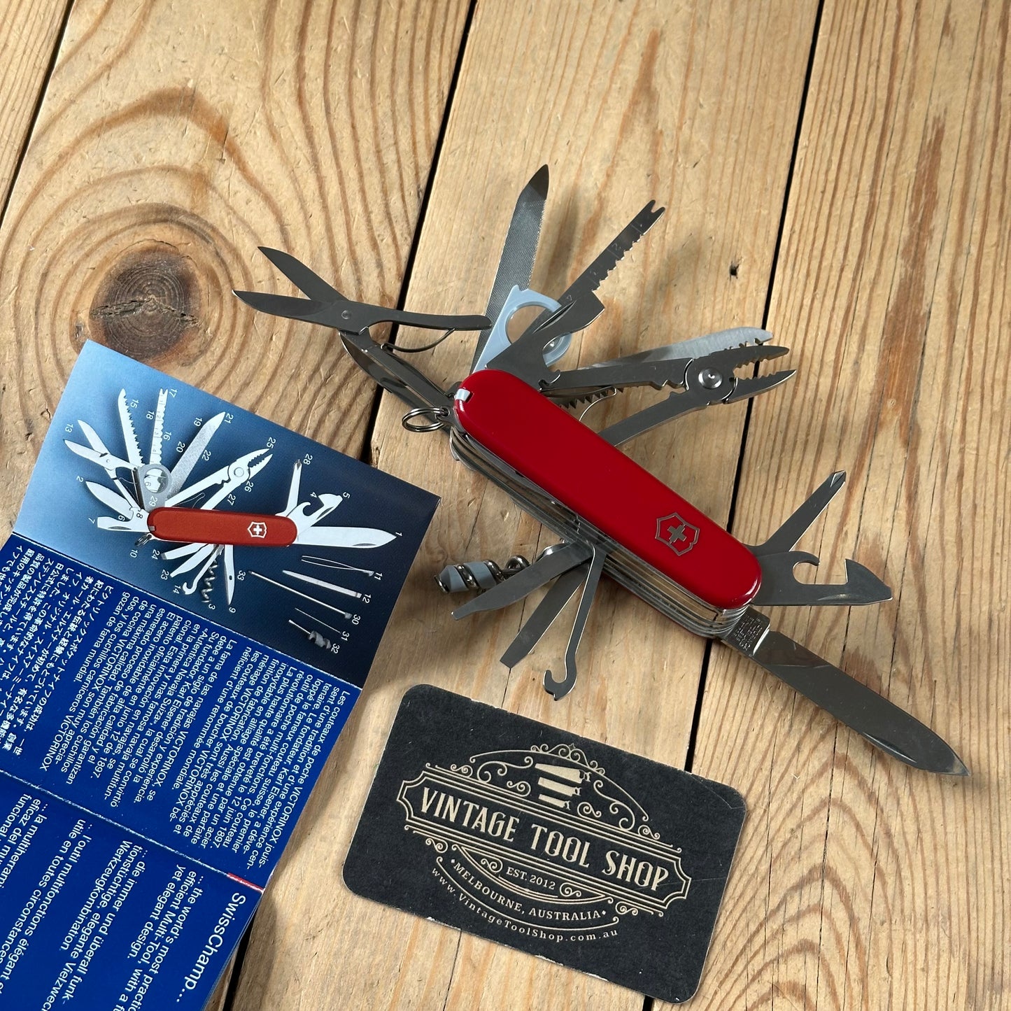 K46 ICONIC! Vintage Victorinox SWISS CHAMP 33 Tool SWISS ARMY KNIFE