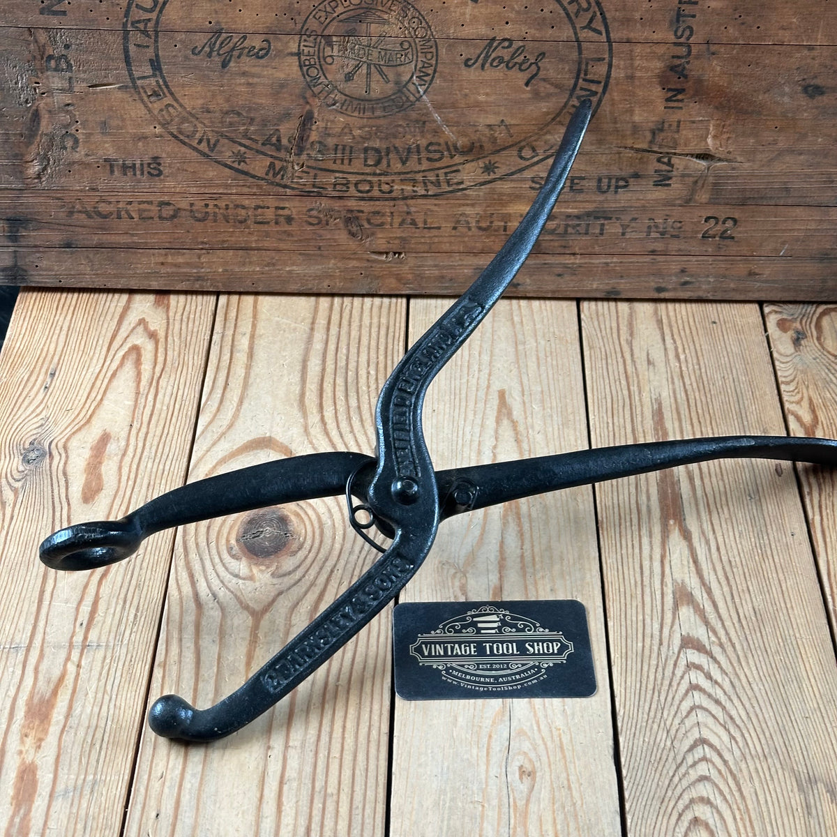 H2653 Antique BARNSLEY England SHOE STRETCHER industrial display item BUNION STRETCHER