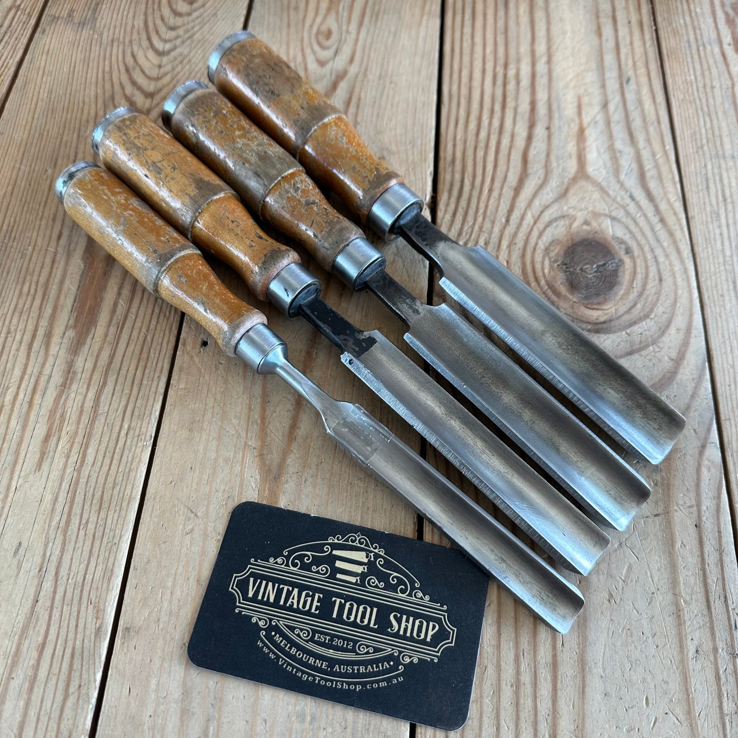 N340 Vintage set of 4 x TITAN AUSTRALIA Gouge CHISELS