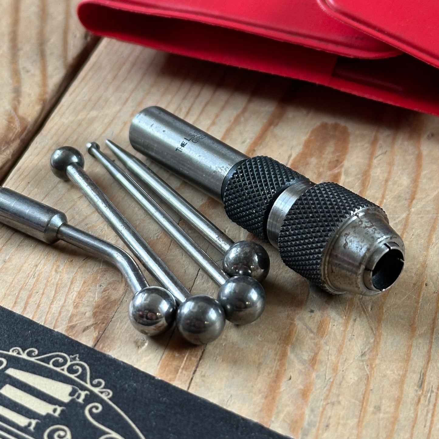 H2446 Vintage STARRETT USA No.828H Centre Finder “WIGGLER” set center
