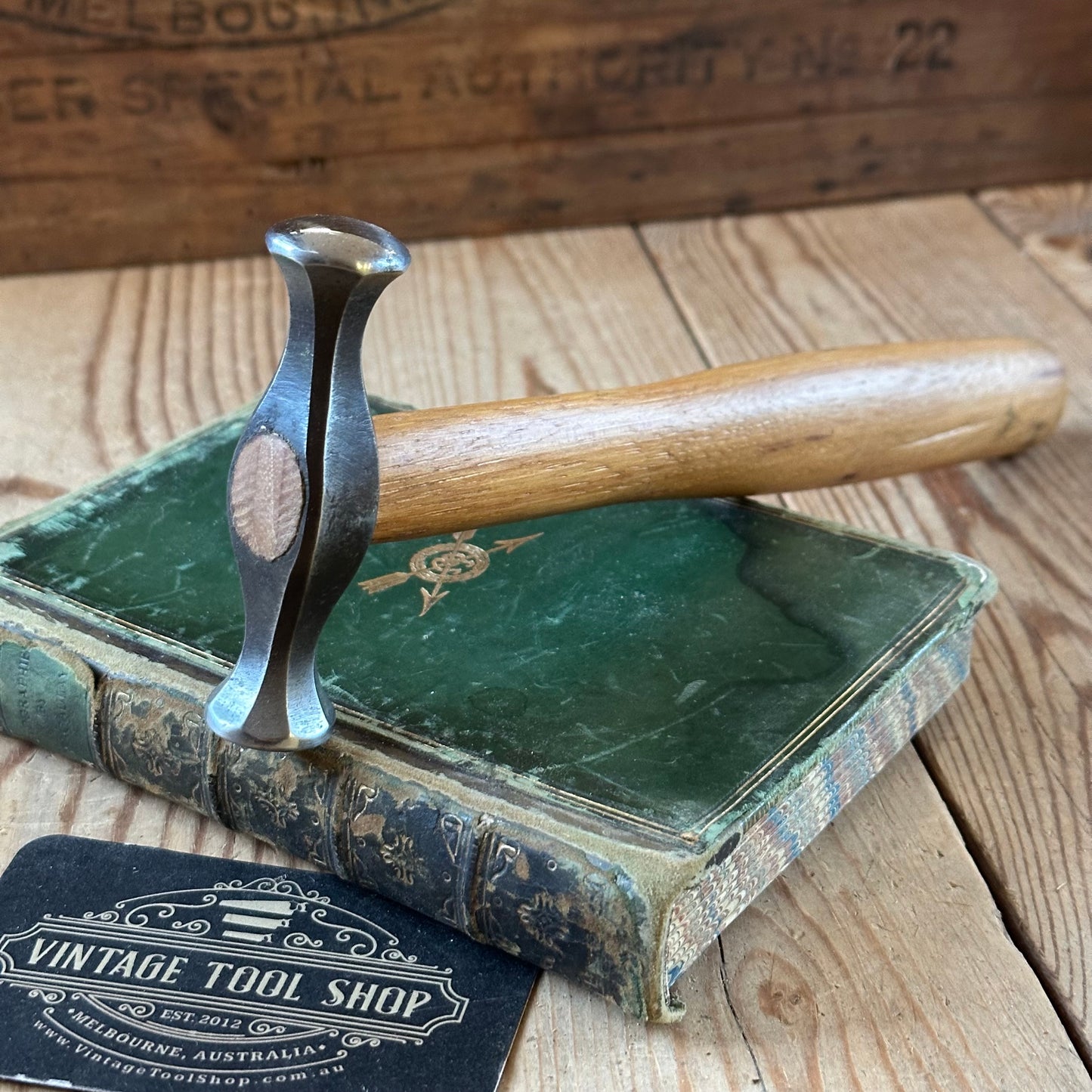 D1860 COOL! Vintage small jewellers Metalwork HAMMER