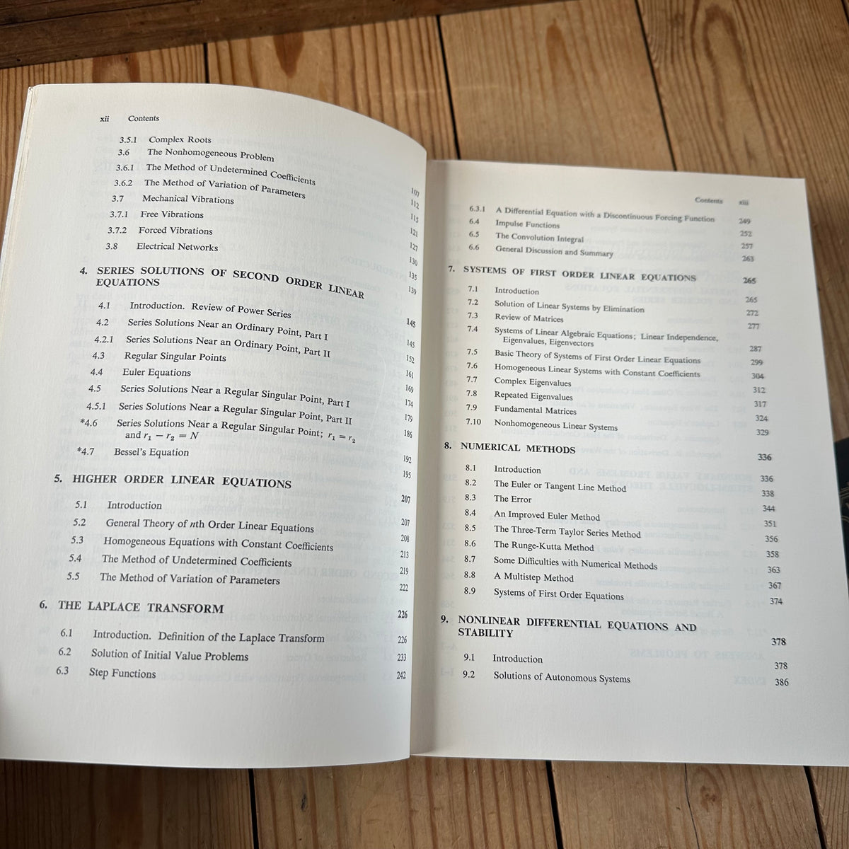N2006 Vintage 1977 BOOK ELEMENTARY DIFFERENTIAL EQUATIONS and BOUNDARY VALUE PROBLEMS by W.E.Boyce & R.C.DiPrima 3rd edition