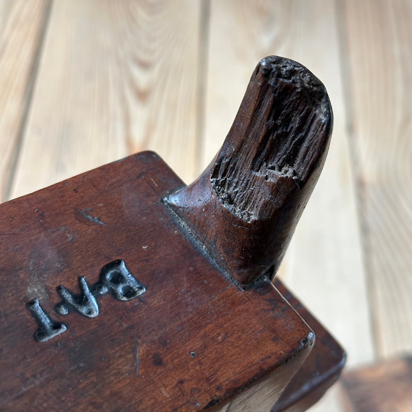 Y187 Antique FRENCH FRUITWOOD Wooden PLANE display