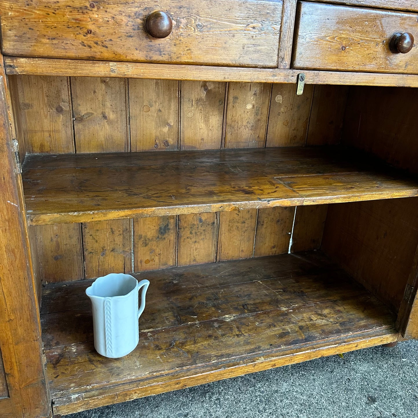 H2384 Vintage shabby chic FEDERATION era PINE kitchen cabinet CUPBOARD