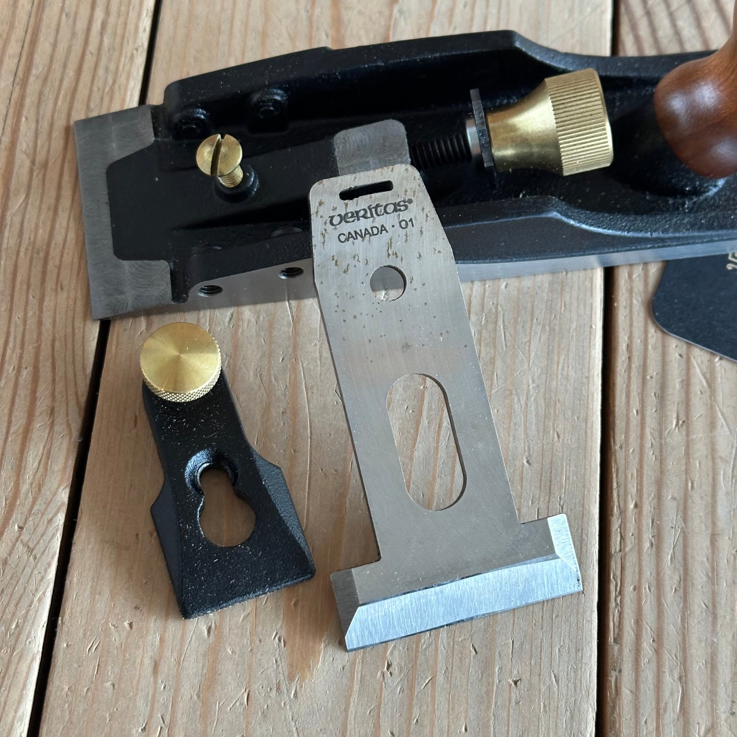 SOLD. H2196 Contemporary VERITAS CABINETMAKERS TRIMMING PLANE Chisel PLANE