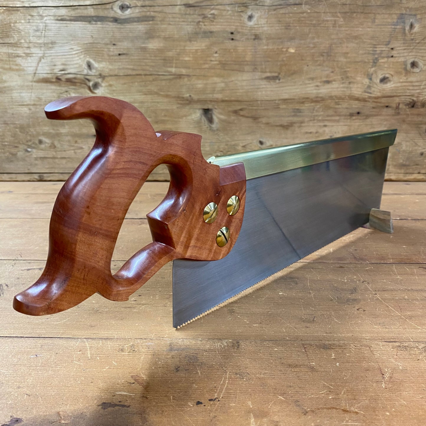 VHS191 HERITAGE SAWS Melbourne 14” KINGSTON 11ppi XCUT Carcass SAW with a Quilted TASMANIAN MYRTLE handle