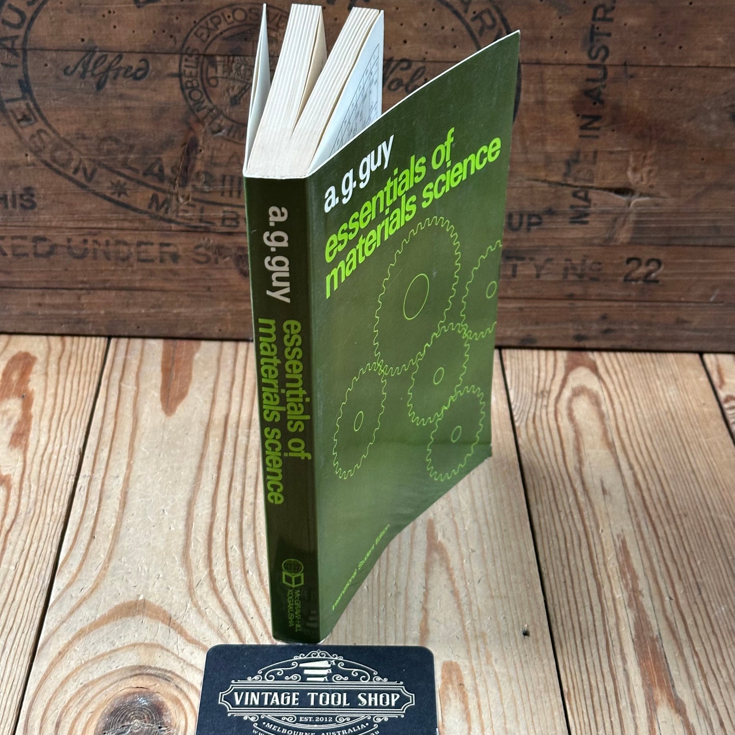 XBN39 Vintage 1976 Essentials of Materials Science BOOK by A.G.Guy