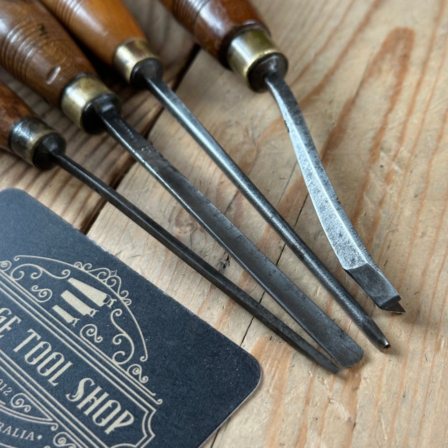 N1761 Vintage 4 x ADDIS Carving CHISEL Set curved v-gouge