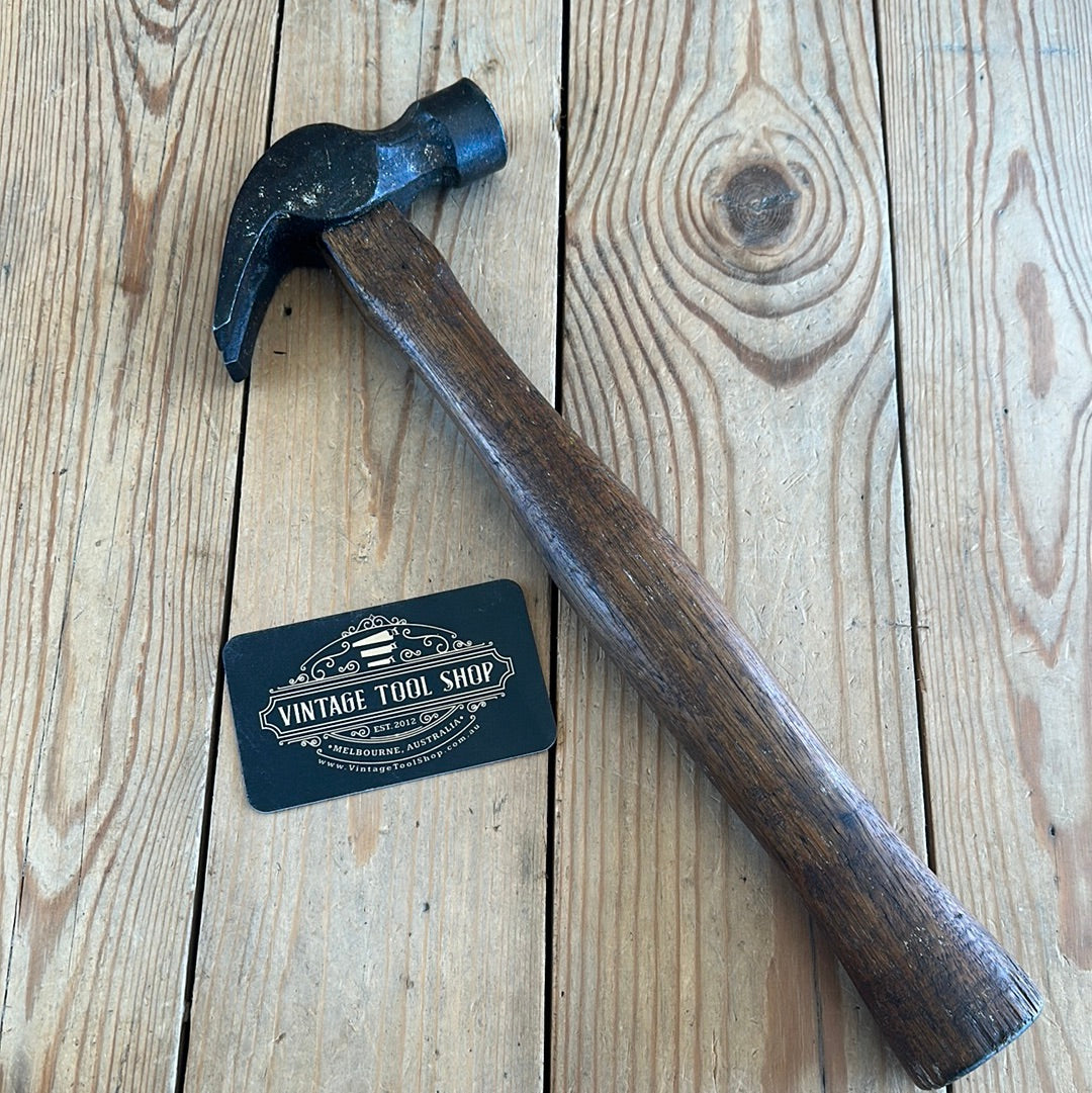 T8962 Vintage RUSTIC Carpenters CLAW Hammer