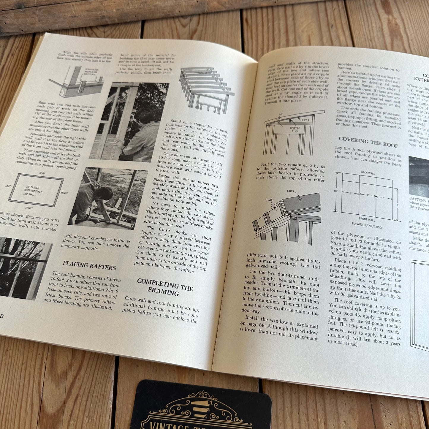 BO17 Vintage 1976 BASIC CARPENTRY Illustrated BOOK