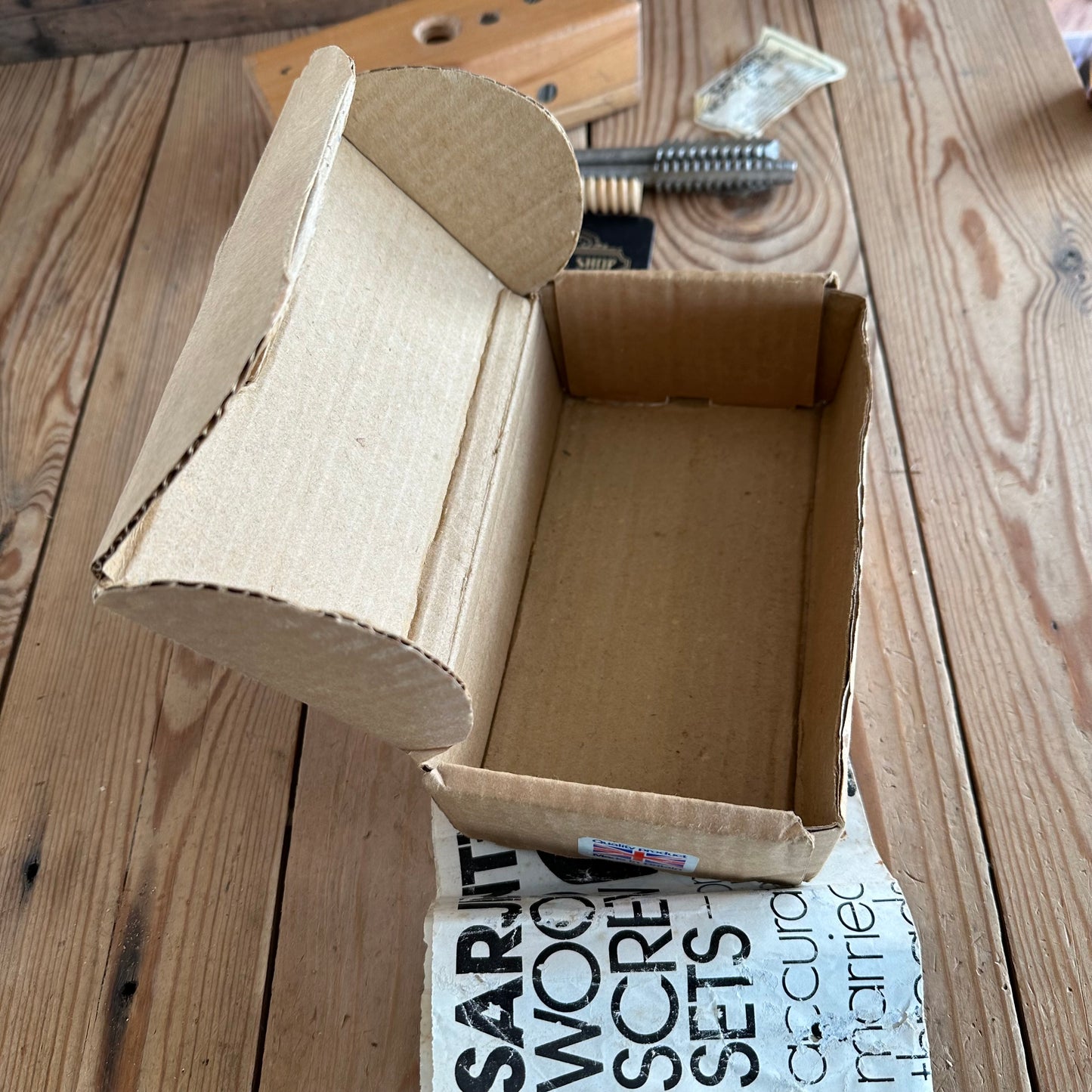 SOLD. H2146 Vintage SARJENT’S England 5/8” 14mm WOODEN SCREW Thread Box CUTTER