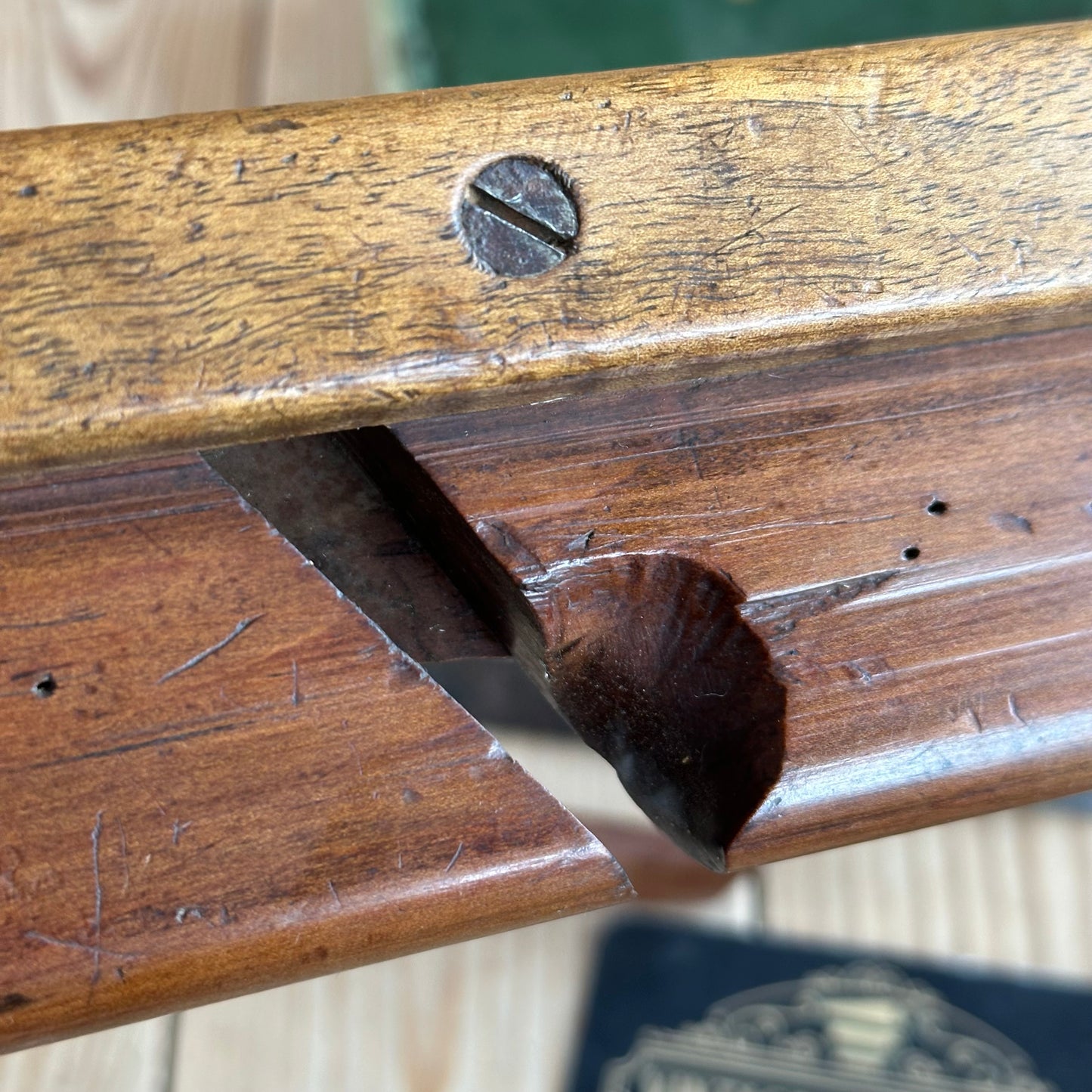 Y1804 Vintage COOL FRENCH Wooden HOLLOWING PLANE