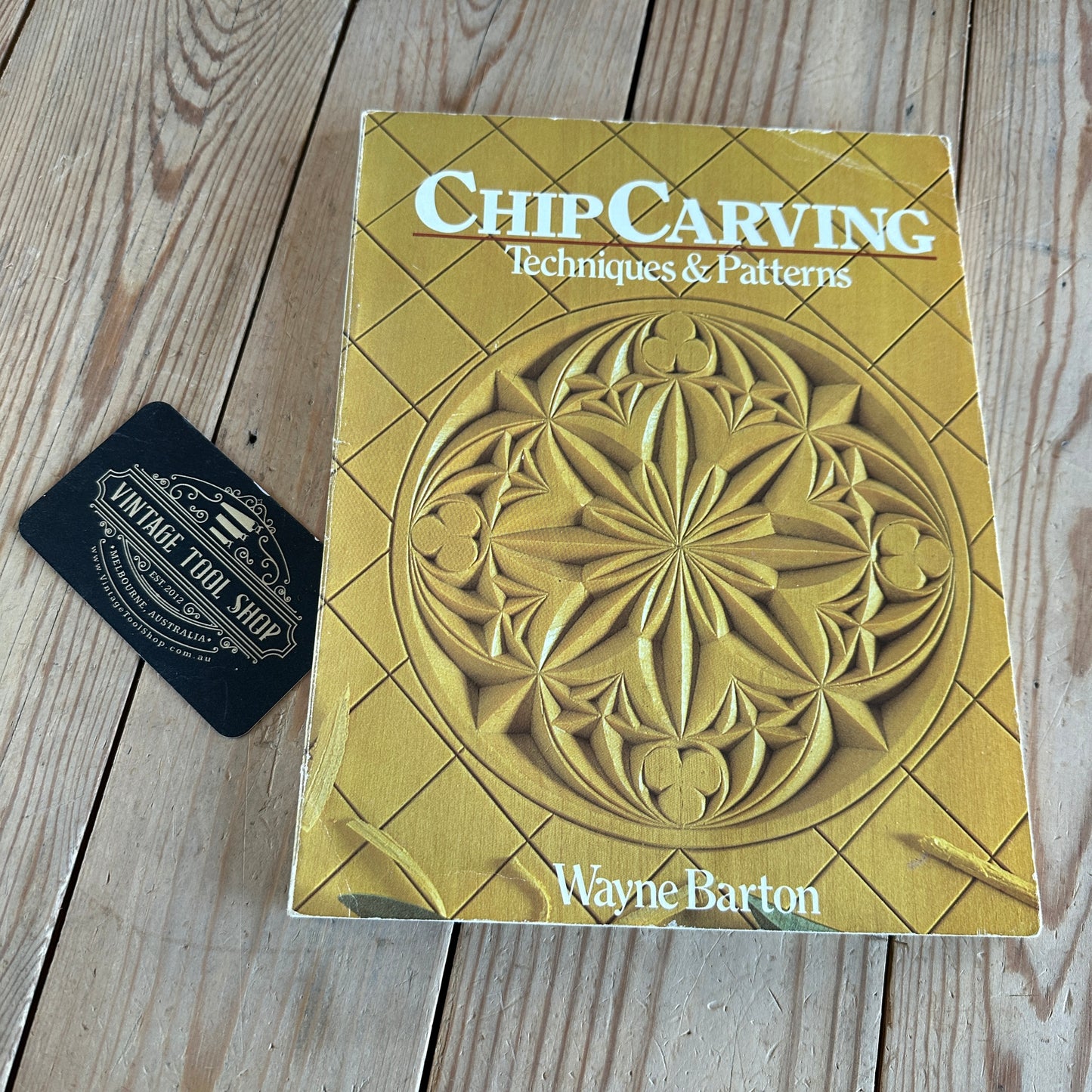 SOLD BO92 Vintage 1984 CHIP CARVING TECHNIQUES & PATTERNS BOOK by Wayne Barton