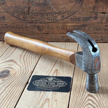 H2513 Vintage Henry CHENEY USA nail holder carpenters HAMMER