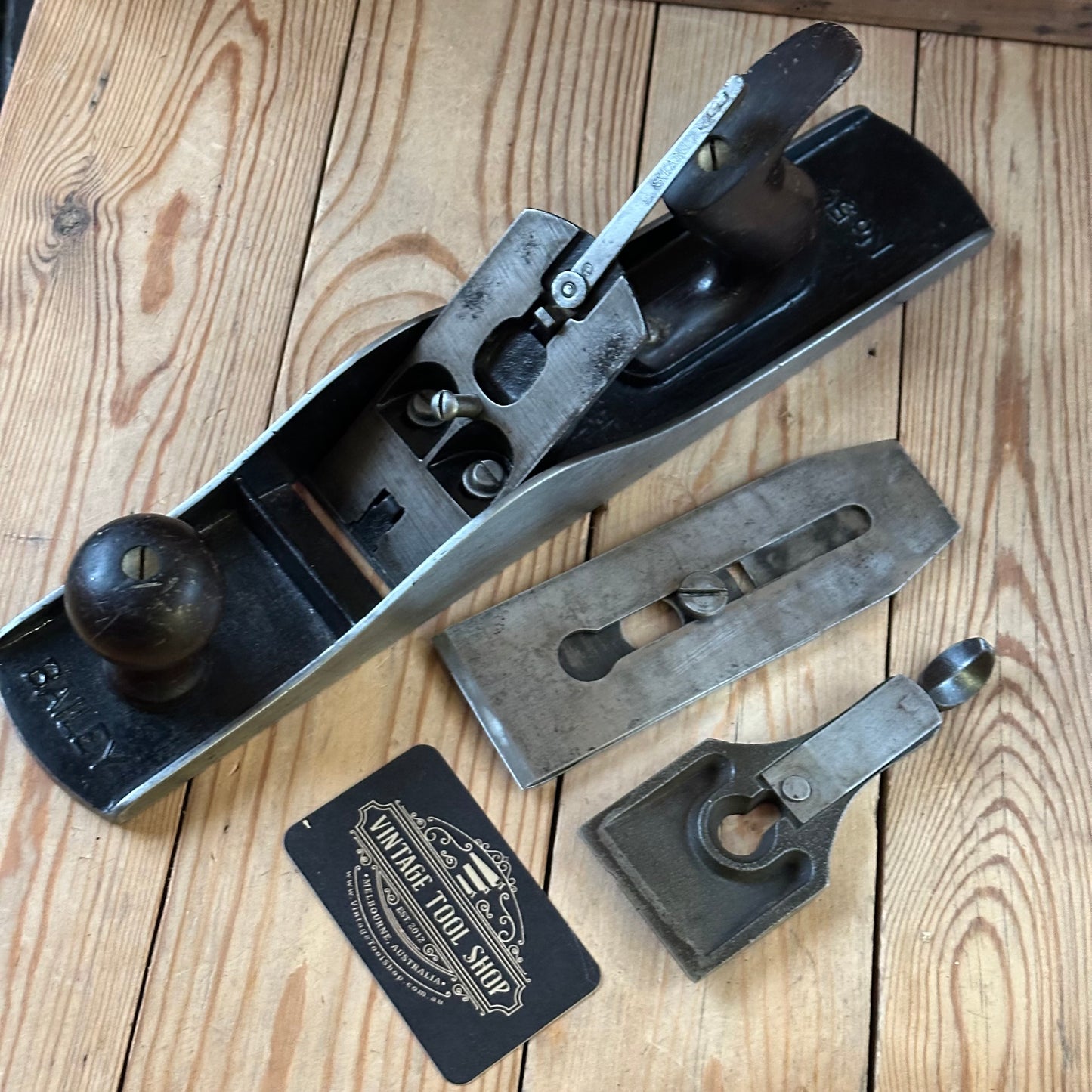 H2489 Vintage STANLEY USA Type 11 No.5 1/2 Corrugated PLANE with Rosewood handles