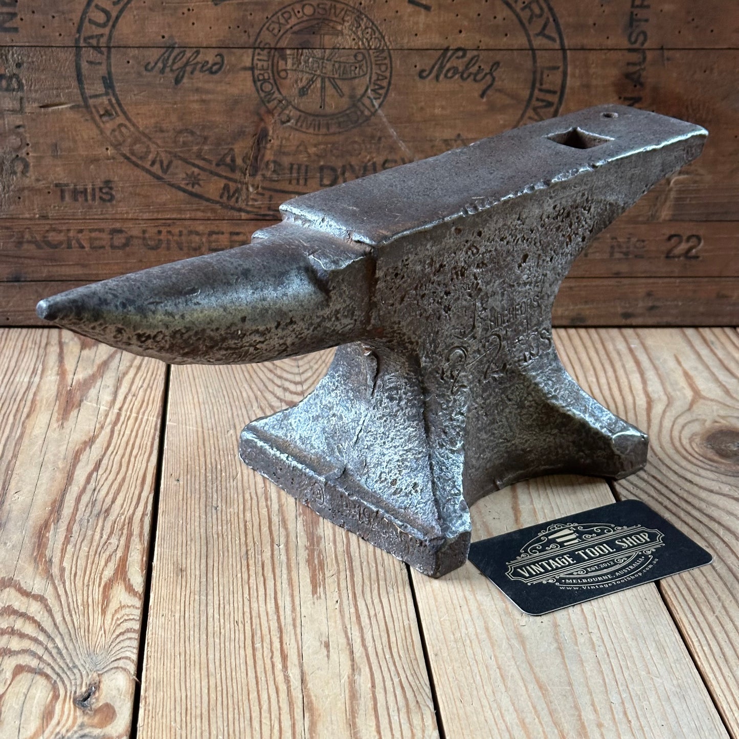 SOLD. H2386 INCREDIBLE! Vintage Sodefors Sweden 22lbs 1920s ANVIL