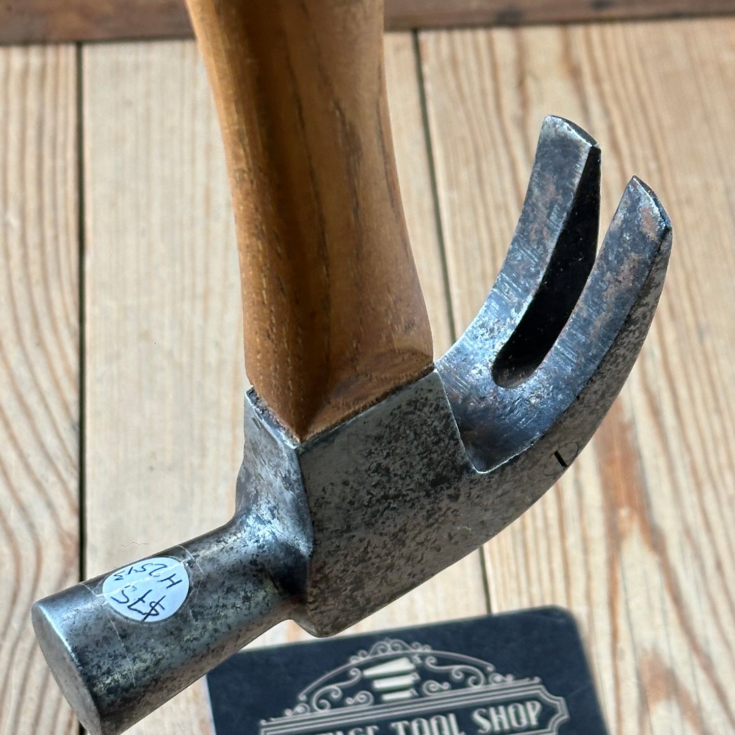 H2513 Vintage Henry CHENEY USA nail holder carpenters HAMMER